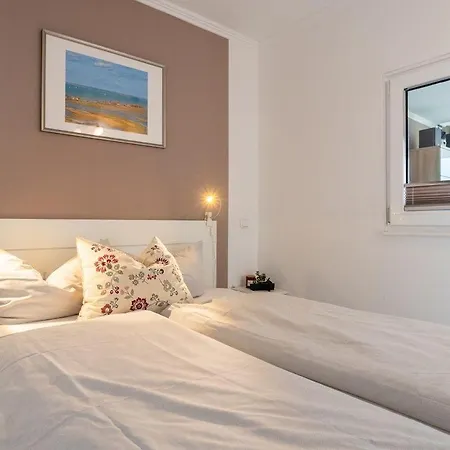 アパート Haus-hanseatic-wohnung-6-05 ハイリゲンハーフェン